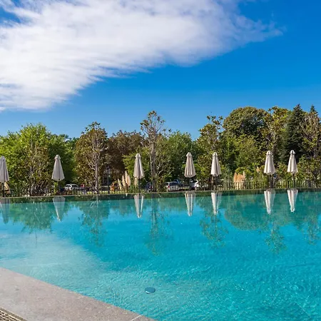 Pool View Azur Deluxe Resort&spa * Varna