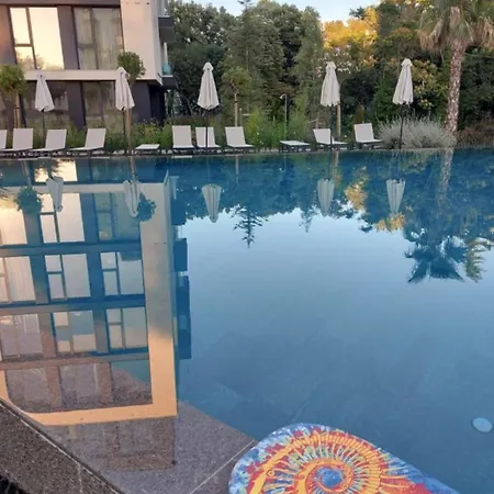 Pool View Azur Deluxe Resort&spa *