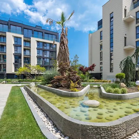 Pool View Azur Deluxe & Apartman