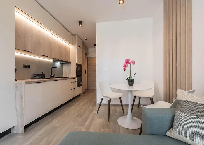 Pool View Azur Deluxe & Varna